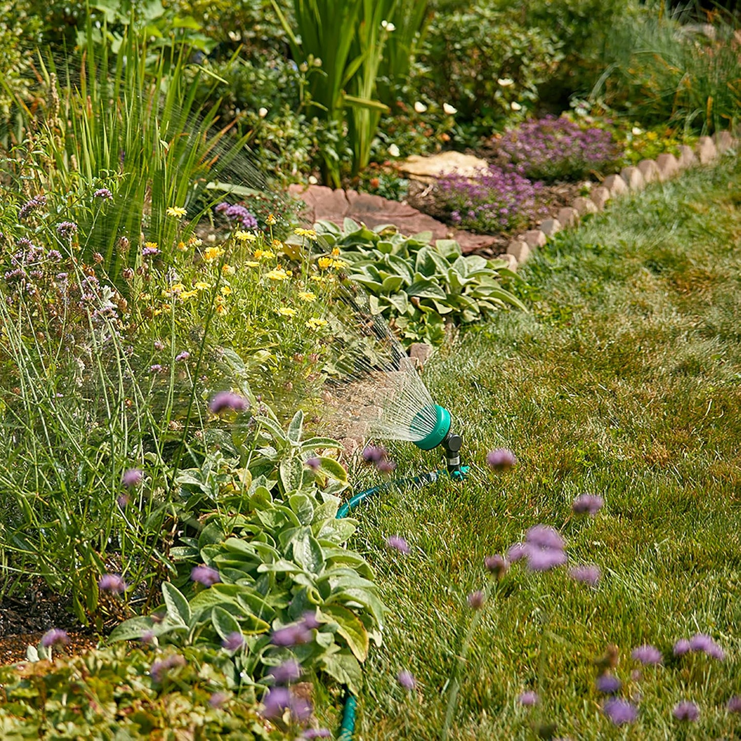 Adjustable Spot Sprinkler with Spike Base, Pivoting Multi Pattern Sprinkler Head for Targeted Coverage in Flower Beds and Vegetable Gardens