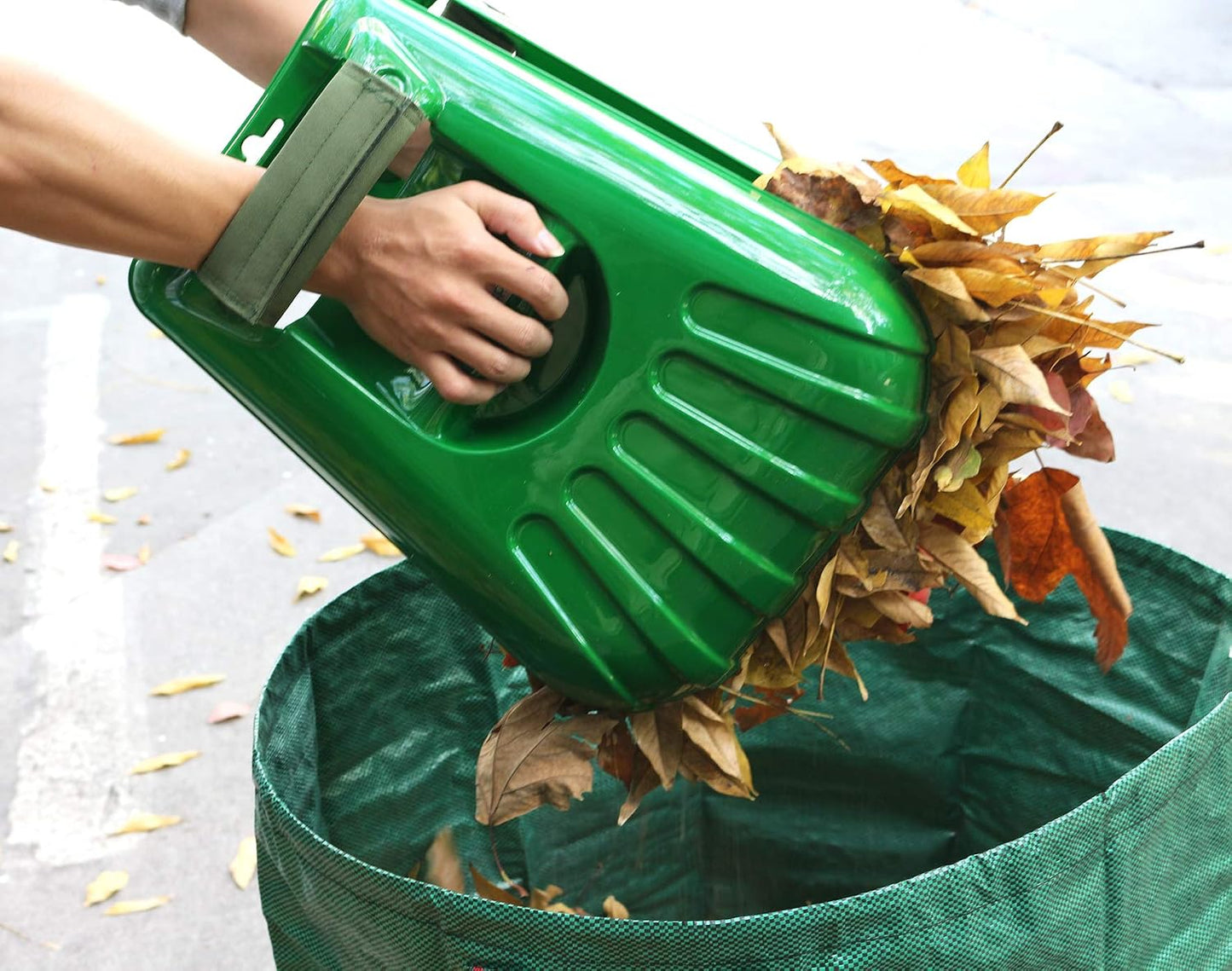 Plastic Large Leaf Scoop & 12 Tines Gardening Leaf Rake Set, Comes with 72 Gallon Garden Bag
