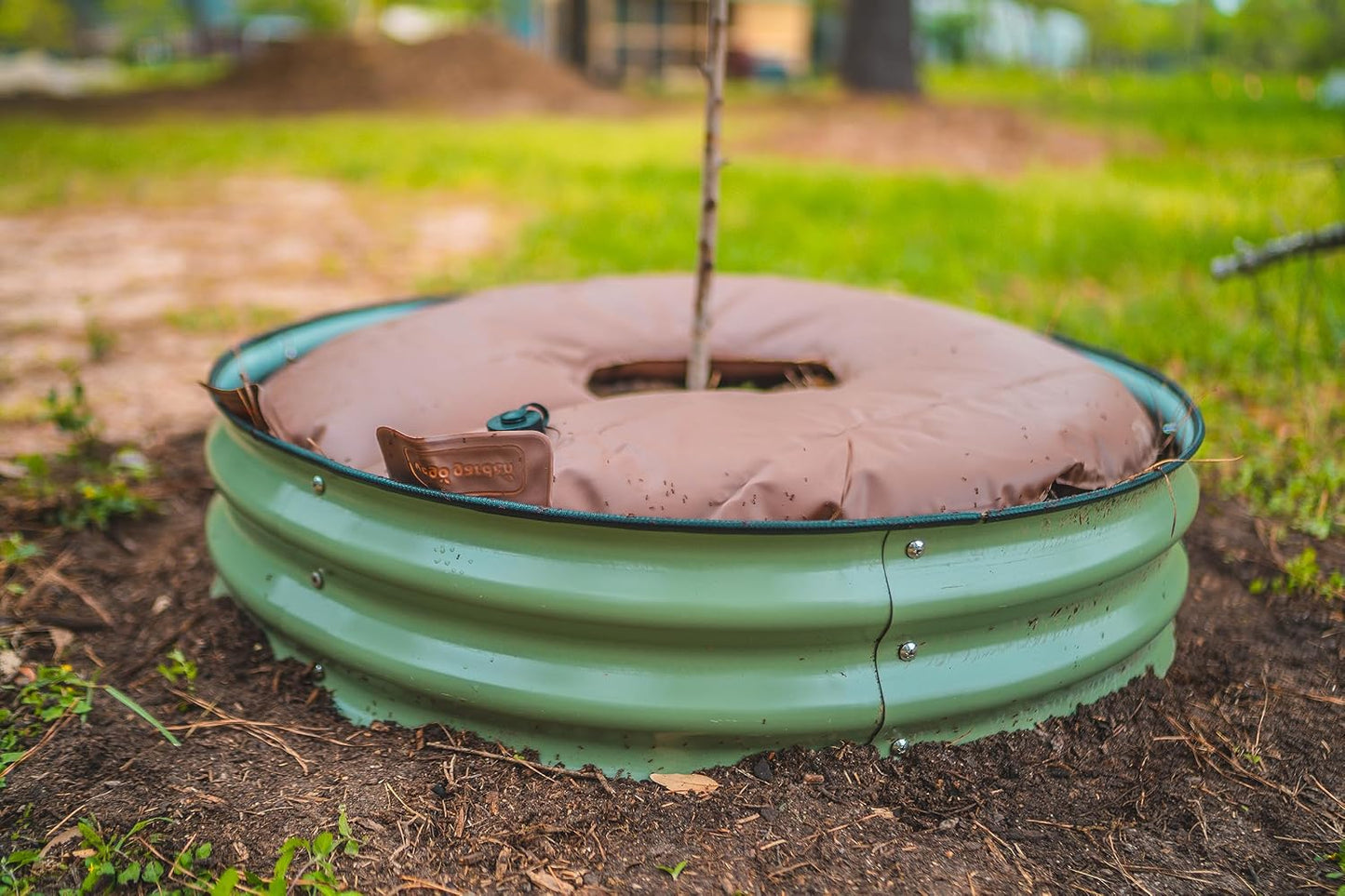 16 Gallon Tree Watering Bag/Ring, Extremely Heavy Duty PVC Planting Water Bag for Tree and Shrubs, Basic Water Saving Slow Release Root Water System for Tree Drip Irrigation-1 Pack