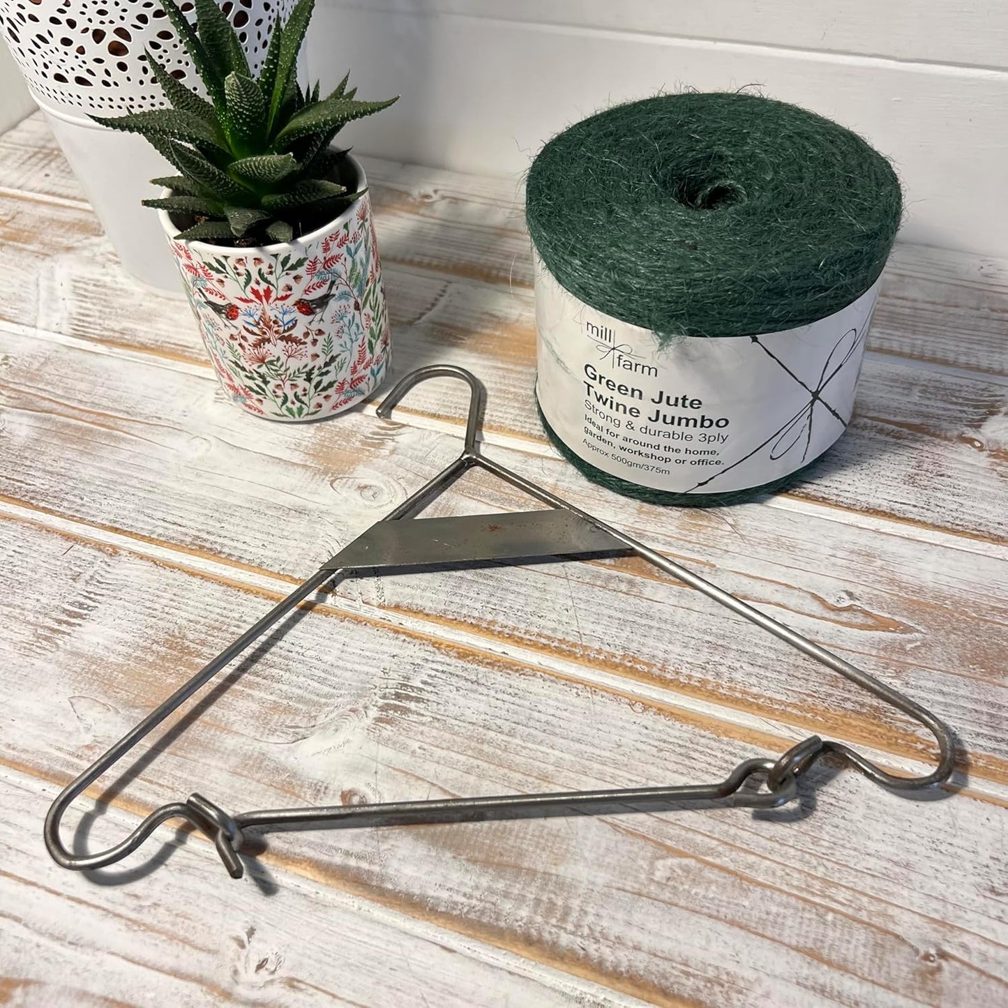 Cast iron hanging jute string dispenser garden accessory | Garden accessory | Supplied with 375m Green Jute Twine