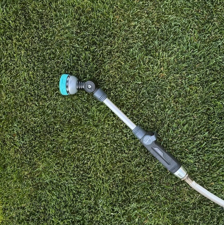 Foxglove 18” Watering Wand with Swivel Head & Adjustable Spray Patterns