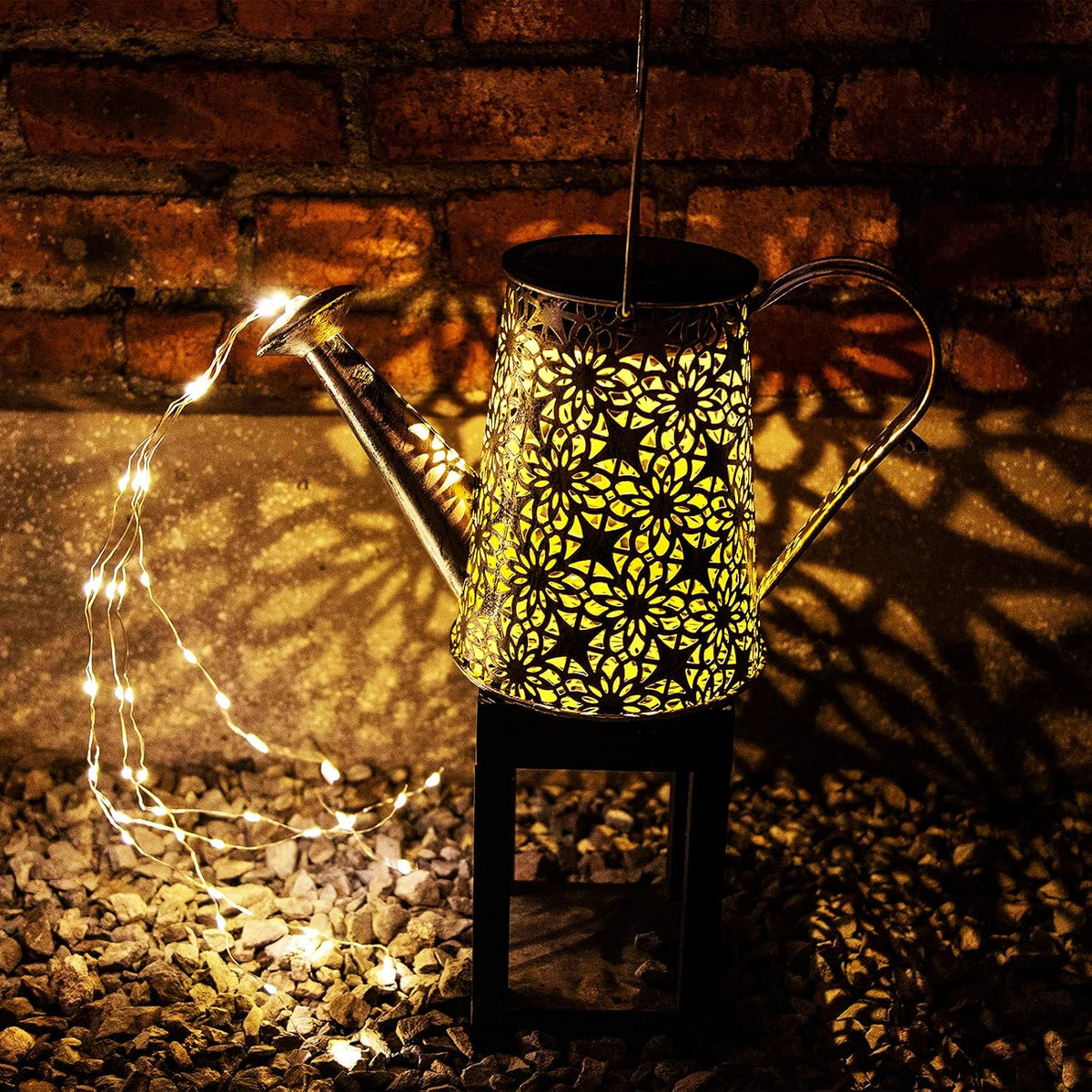 Watering Can with Lights, Large Hanging Solar Lights Outdoor Waterproof, Decorative Retro Metal Solar Garden Decor for Outside Patio Yard Porch Lawn, Gifts for Women Mom Grandma Birthday
