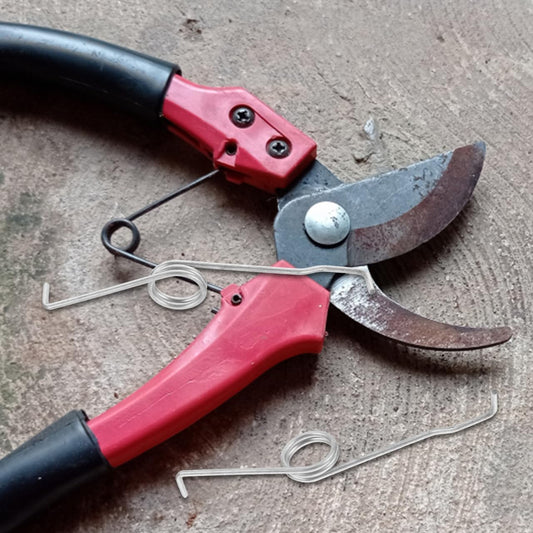 Pruning Shears Replacement Springs Steel Pruner Spring Parts for Garden Pruning Shears Hand Pruner Parts Easy Install 10 Pack for Branch Trimmers