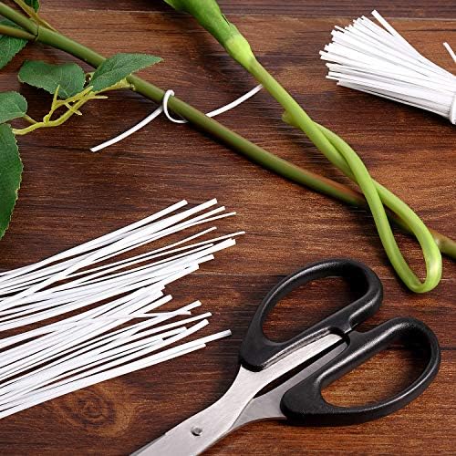 WILLBOND 200 Pcs Garden Plastic Twist Tie for Garland, 4.72'' Decorative Tree Twist Tie for Wreath Banister Reusable Plant Support, Wire Cords Garden Plastic Gifts Bags