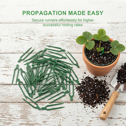 120 Pcs Strawberry Plant Support Pins, Plastic U-Shaped Garden Anchor Clips for Plant Cuttings and Runners Rooting, Reusable Plant Fixing Pins for Garden Use (Green)