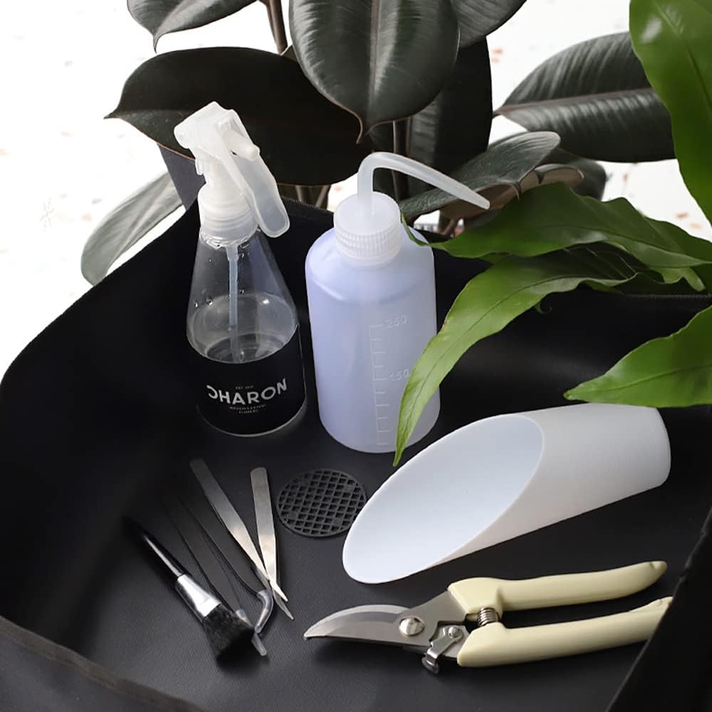 2PCS 26.8" x 26.8" Plant Repotting Mat Waterproof Transplanting Mat Indoor Succulent Potting Mat Portable Gardening Soil Changing and Watering mat Square and Foldable Garden mat