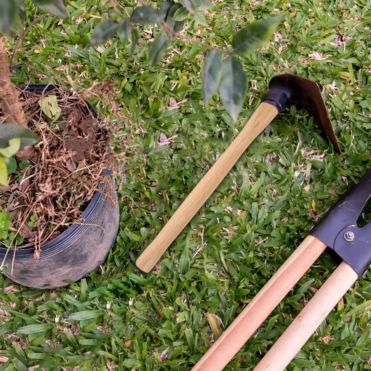 Wooden Hoe Handle Replacement 14.37 Inch Garden Tool Handle for Hoe Repair Comfortable Grip Suitable for Lawn Care Garden Work and Hand Tool Use