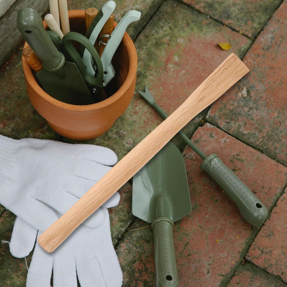 Wooden Hoe Handle Replacement 14.37 Inch Garden Tool Handle for Hoe Repair Comfortable Grip Suitable for Lawn Care Garden Work and Hand Tool Use