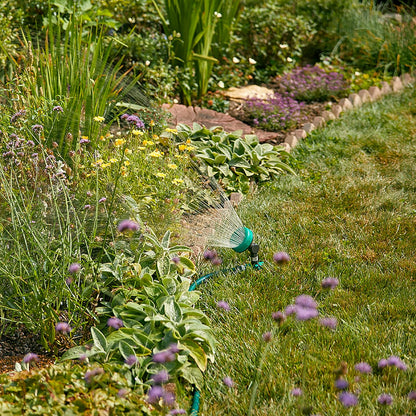 Adjustable Spot Sprinkler with Spike Base, Pivoting Multi Pattern Sprinkler Head for Targeted Coverage in Flower Beds and Vegetable Gardens
