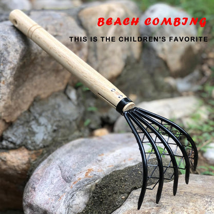 Garden Rake 5-Claw Landscape Dethatcher Thatching Beach Combing Rake for Digging Clam Shell Defoliation Hoe Garden Tool for Loosen The Soil (Brown)