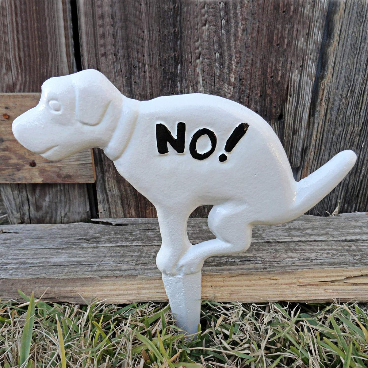 2 Pack Heavy Duty Cast Iron Dog Shaped No Pooping Yard Sign Stake