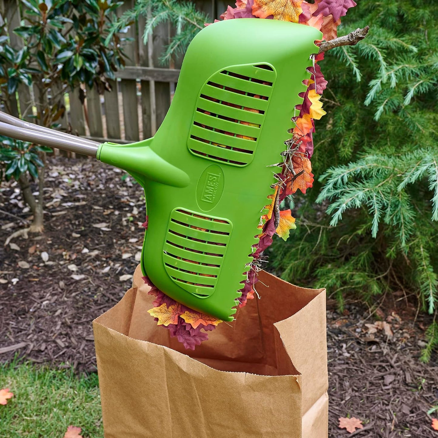 Leaf Grabber Rake with Long Handle & Cushioned Grip for Leaves, Lawn Clippings, Twigs, Yard Waste