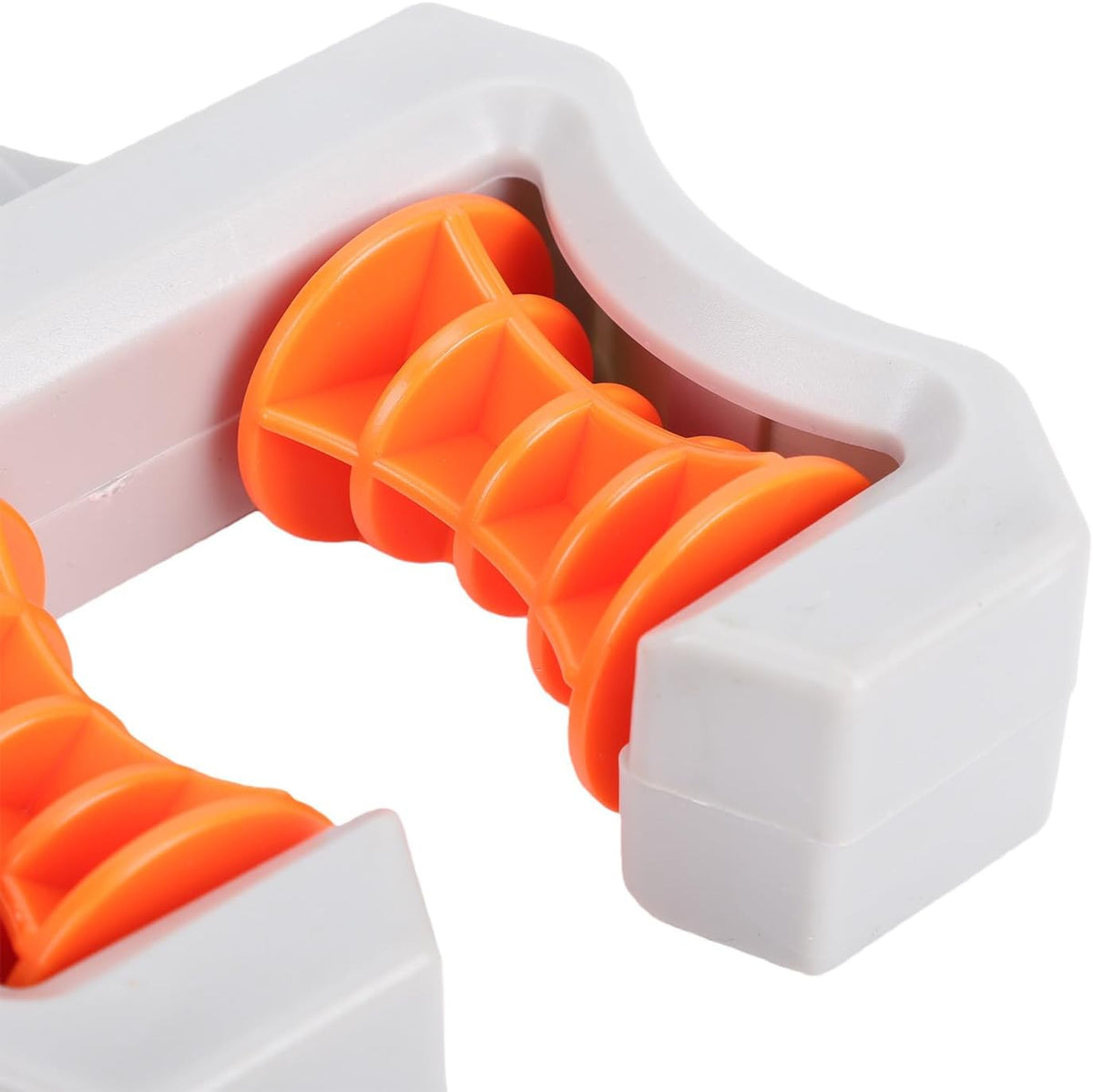 Garden Hose Guide Spikes, 3 Pack Abs Plastic Protective Rollers with Water Saving Design for Lawn Garden Watering and Preventing Hose Wear