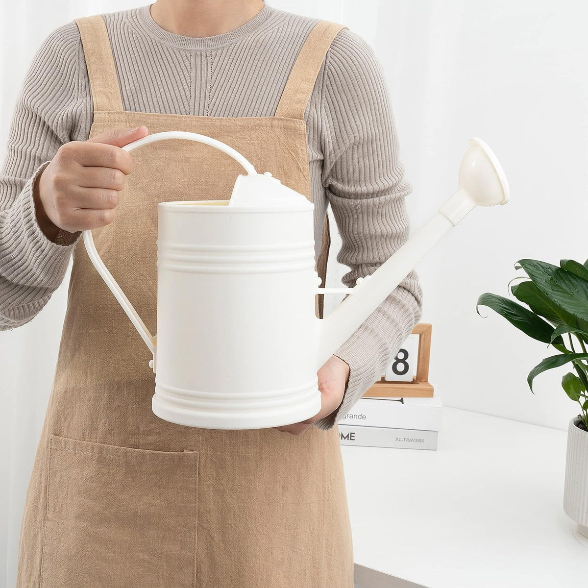 Watering Can for Indoor Plants, Flower Watering Can, Plastic Water Can for Plants with Sprinkler Head 68 oz, 1/2 Gallons