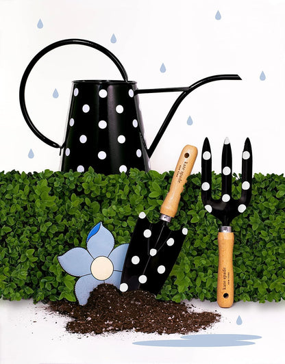 Metal Watering Can, Picture Dot