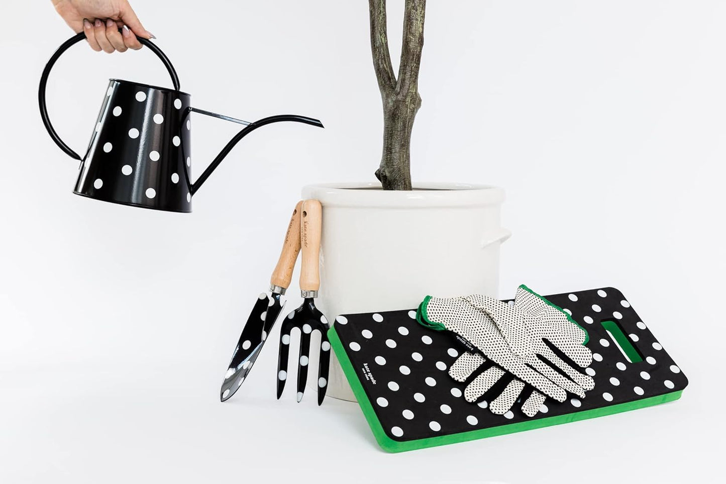 Metal Watering Can, Picture Dot