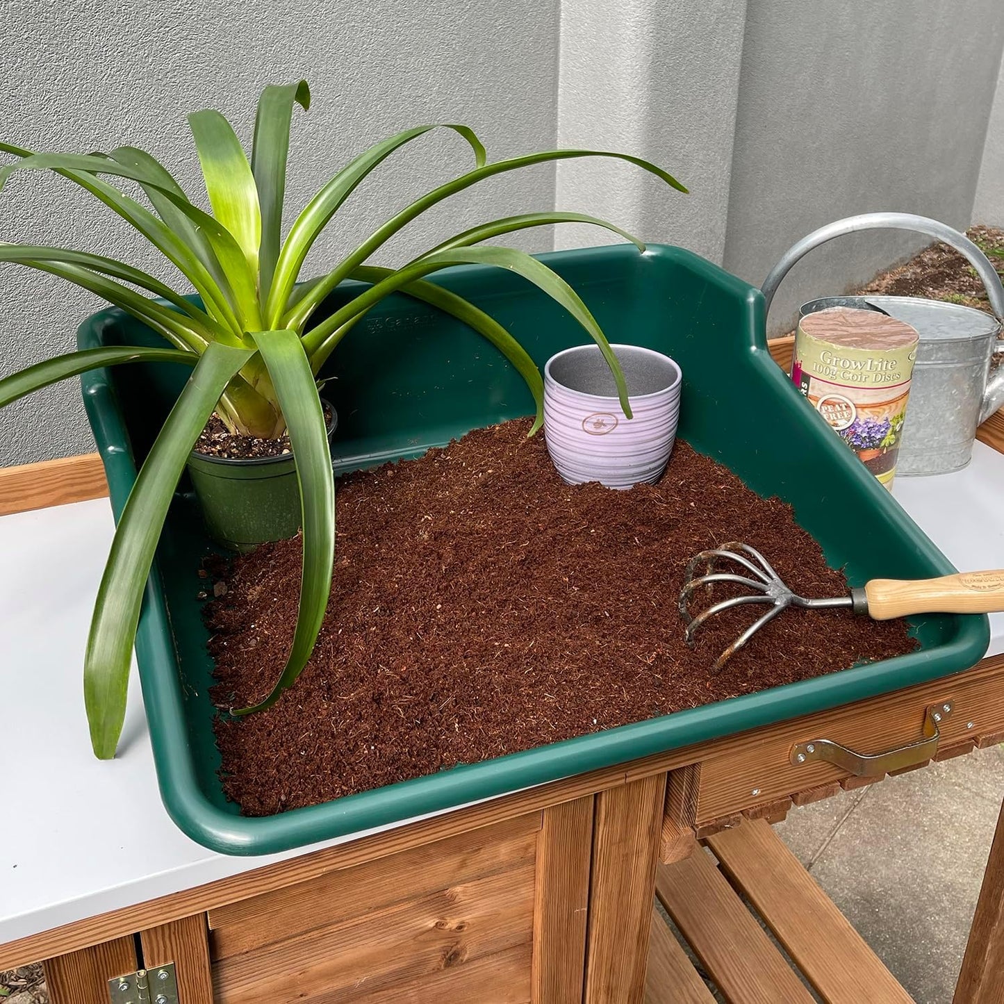 Garden Tidy Tray – Green, 24.5" L x 22" W x 8" H – Sturdy One-Piece Potting Tray, Indoor/Outdoor Gardening, Recycled Plastic, Lightweight, Versatile Use