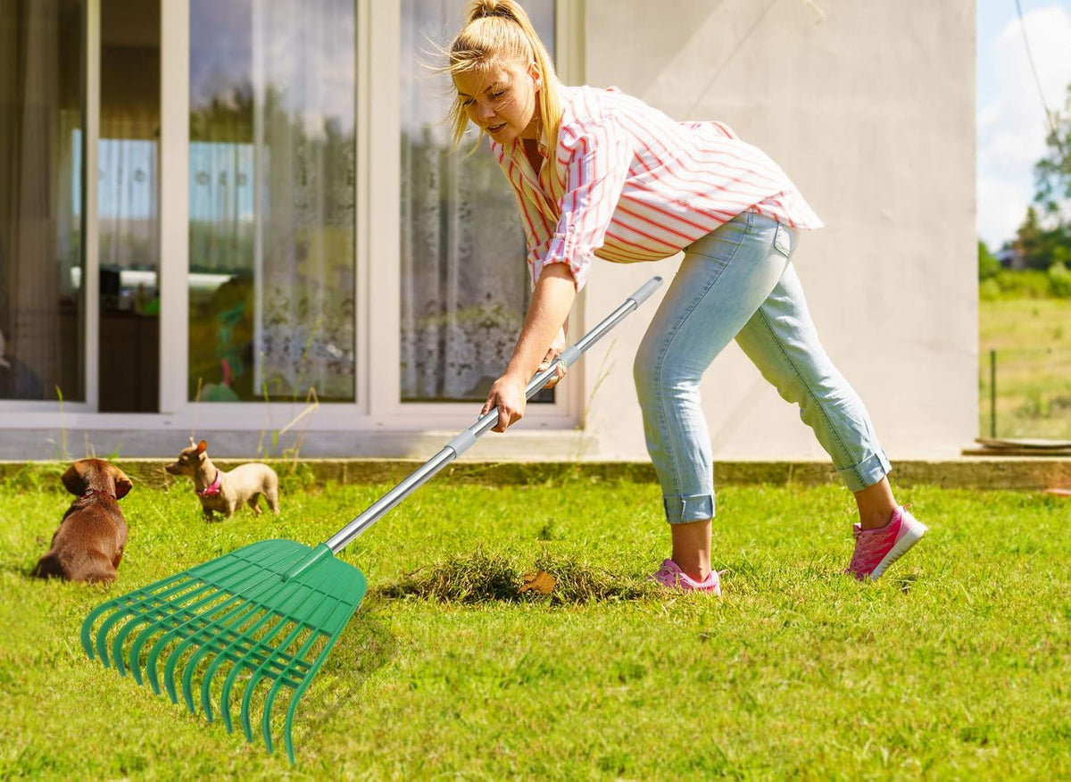 Plastic Large Leaf Scoop & 12 Tines Gardening Leaf Rake Set, Comes with 72 Gallon Garden Bag