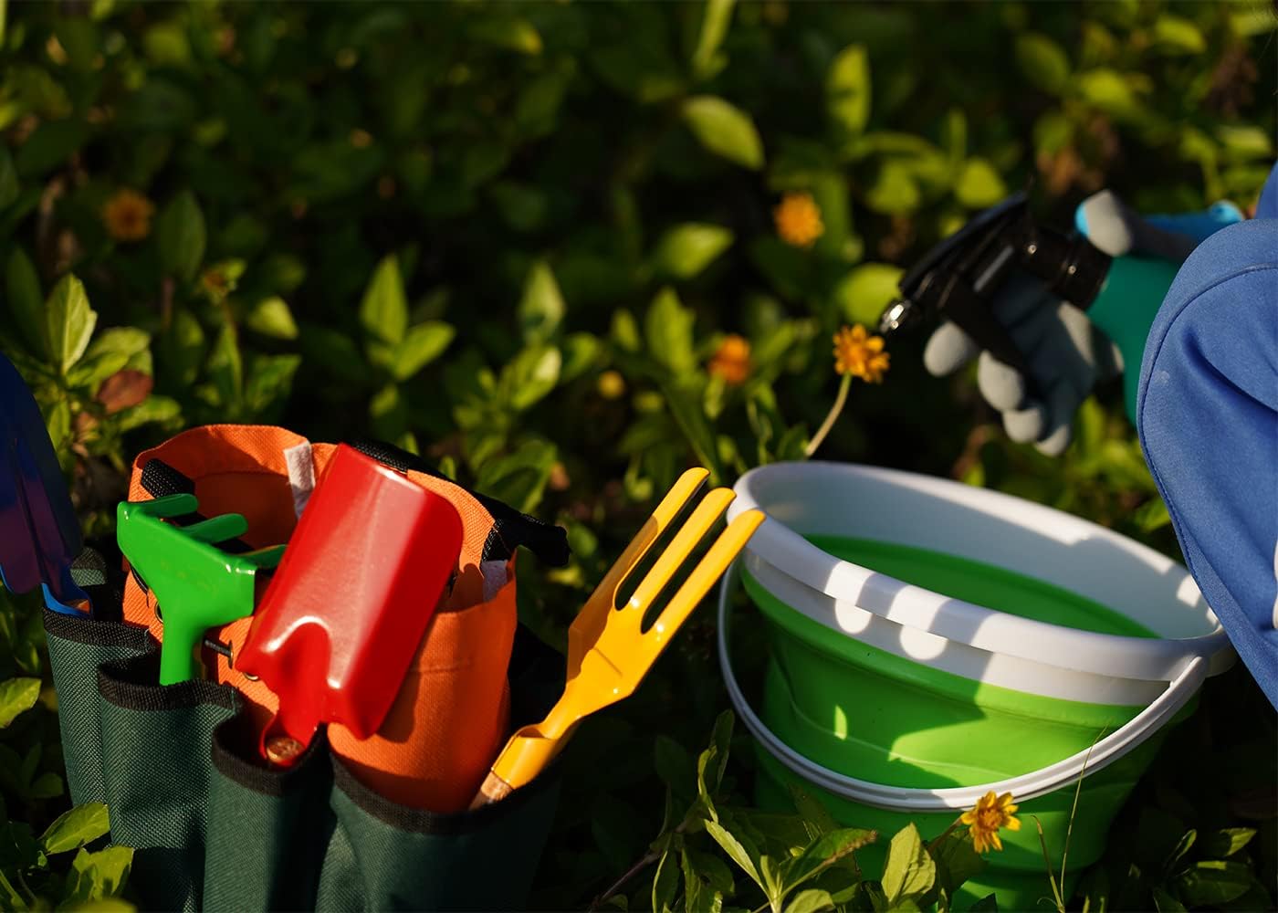 Kidz Gardening Set -Real Metal Gardening Tools Kit for Childrenz Includes Sturdy Shovel,Rake,Fork,Trowel,Kidz Garden Kit with Sun Hat,Apron,Gloves,Tote Bag,Sprayer and Bucket,Outdoor Gardening Gifts