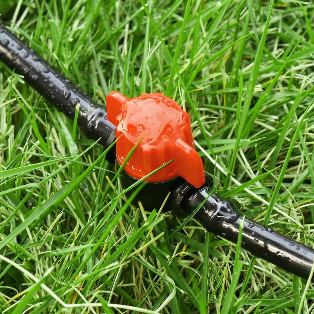 250 Pcs Drip Irrigation Fittings Kit for 1/4" Tubing： 1/4 Inch Drip Irrigation Barbed Connectors (Nozzles, Nozzle Tees, Single Barbs, Couplings, Tees, Elbows, Plugs, Crosses) for Garden Systems