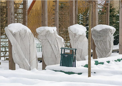 6 Pcs Plant Covers Freeze Protection Winter Frost Blanket for Outdoor Plant Bag 23.6 x 31.5 Inch, 31.5 x 39.4 Inch Shrub Jacket with Drawstring Reusable Frost Cloth for Cold Weather Fruit Tree