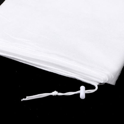 6 Pcs Plant Covers Freeze Protection Winter Frost Blanket for Outdoor Plant Bag 23.6 x 31.5 Inch, 31.5 x 39.4 Inch Shrub Jacket with Drawstring Reusable Frost Cloth for Cold Weather Fruit Tree
