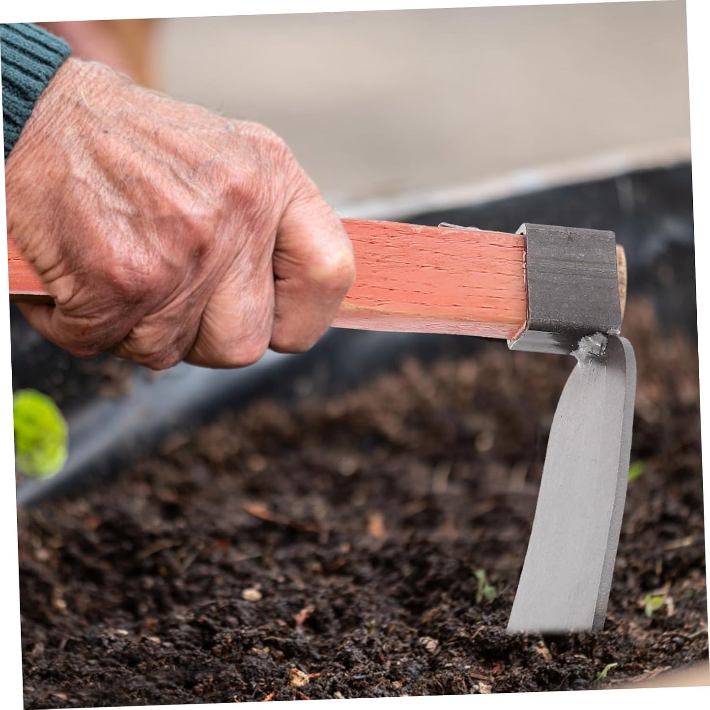 Wooden Handle Gardening Hoe Soil Turning Tool for Efficient Weeding and Farming Lightweight Construction for Flower and Vegetable Cultivation