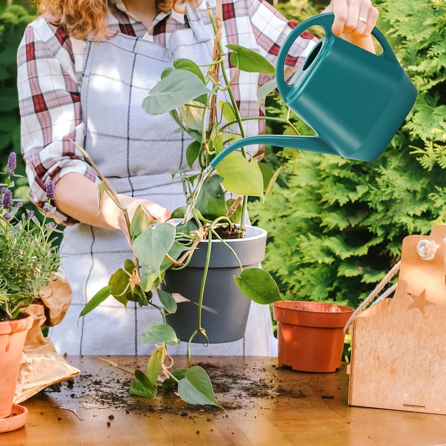 Watering Can, 1/2 Gallon Plastic Watering Cans with Comfortable Handle, Small Garden Watering Cans Long Spout for Indoor Outdoor Watering Plants, Green