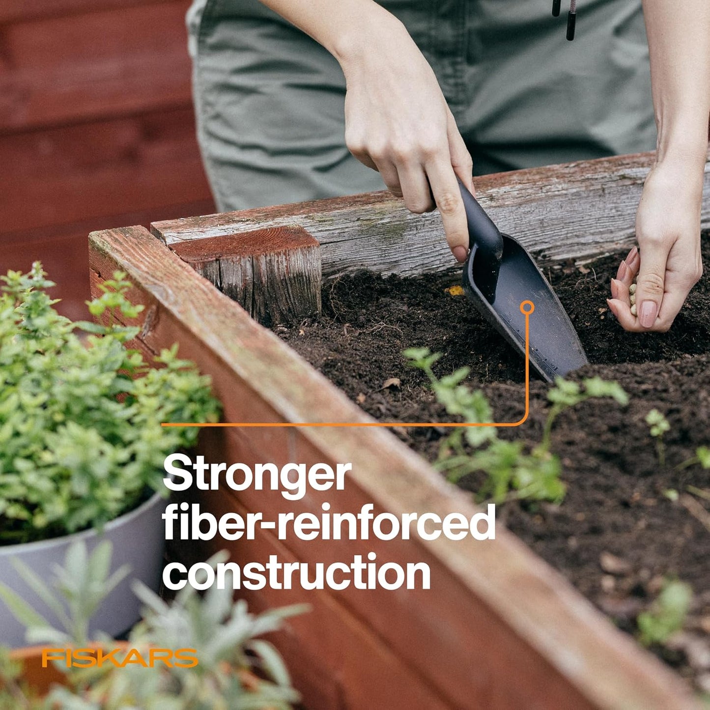 Eco Trowel with Curved Spade, Ergonomic Handle, UV Resistance, Durable, Eco-Friendly Tool for Planters and Garden Beds