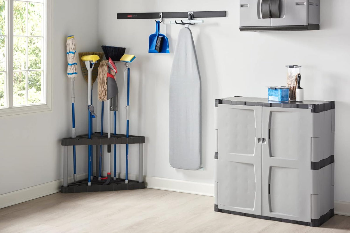 Rubbermaid Garage Tool Tower Rack Easy to Assemble Wheeled Organizes up to 40 Long-Handled Tools/Rakes/ Brooms/Shovles in Home/House/Outdoor/Shed Black