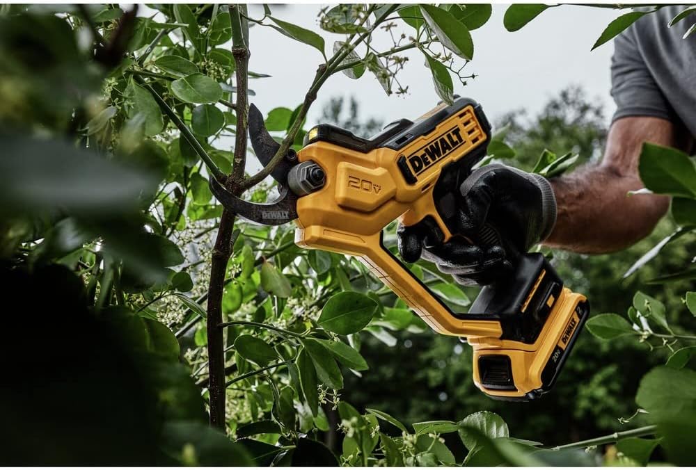 DEWALT 20V MAX Pruning Shears Garden Tool, Cordless, Bare Tool Only (DCPR320B)