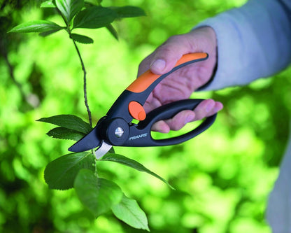 Fingerloop Pruner Bypass P44, Cutting Diameter: 2 cm, Steel Blades with Non-Stick Coating, Length: 20 cm, Black/Orange, 1001534
