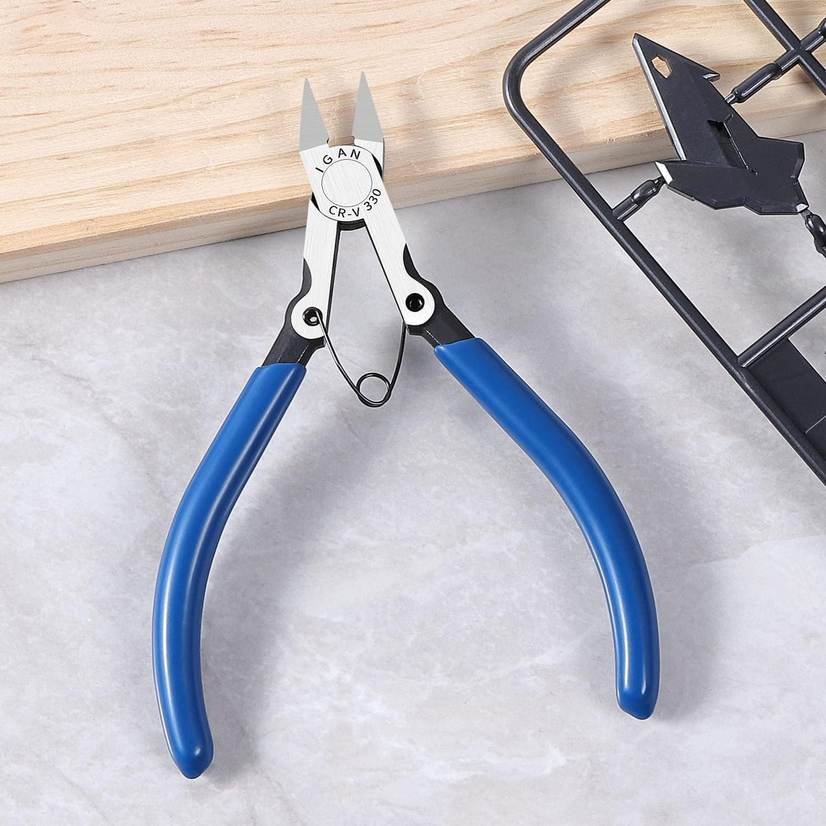 330 Flush Cutters, Precision Wire Cutter, Flush Pliers, Wire Snips, Electrical Cutters, Sprue, Side & Small Wire Nippers, Diagonal Cut Snips, Ideal for Electronics & Precision Cutting Needs