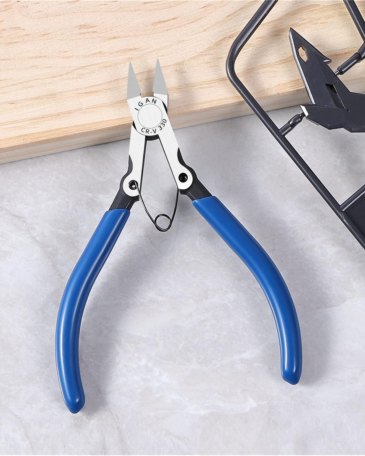 330 Flush Cutters, Precision Wire Cutter, Flush Pliers, Wire Snips, Electrical Cutters, Sprue, Side & Small Wire Nippers, Diagonal Cut Snips, Ideal for Electronics & Precision Cutting Needs