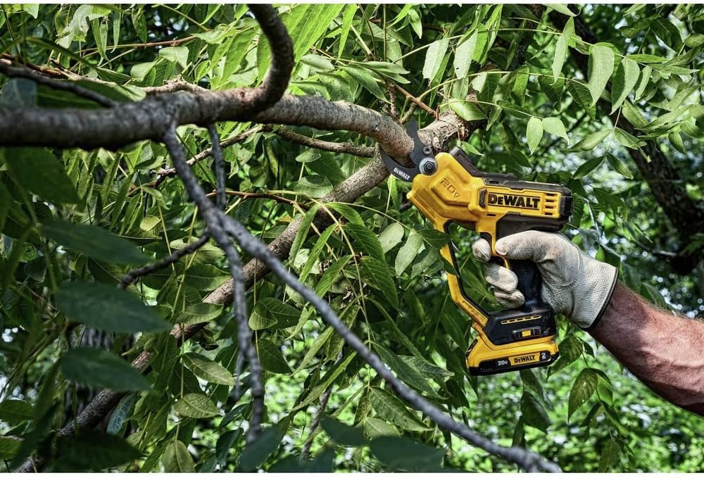 DEWALT 20V MAX Pruning Shears Garden Tool, Cordless, Bare Tool Only (DCPR320B)