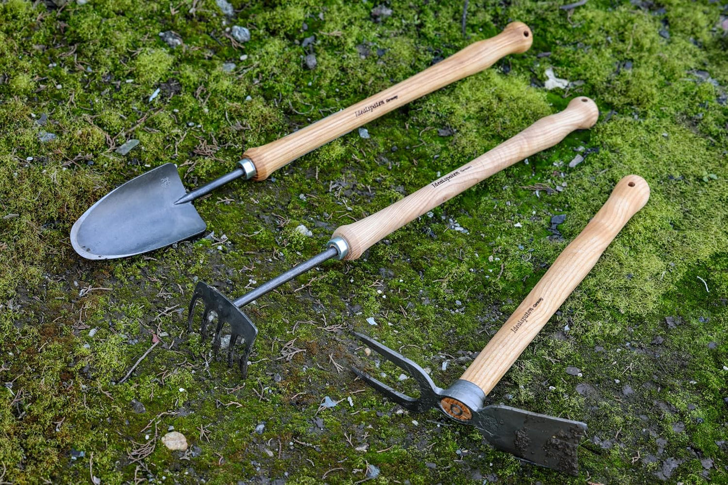 Made in Germany Since 1899 The Hanover Hand Rake (IS320)