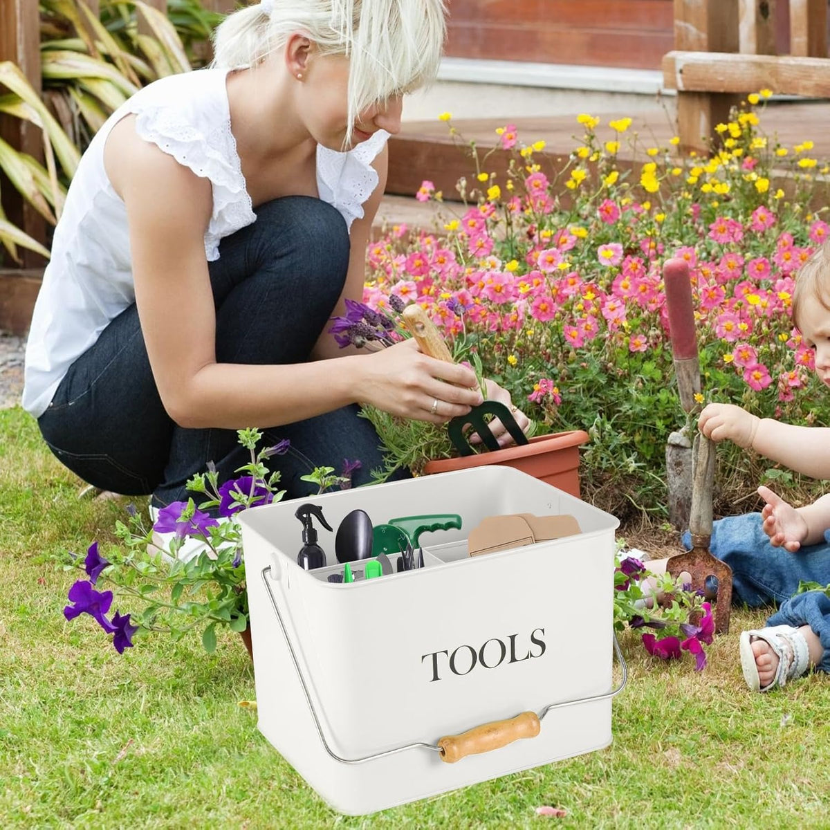 Garden Tool Organizer, Metal Tool Caddy with 3 Compartments, Portable Garden Tool Basket with Handle, Gardening Tool Kit Holder Empty, Garden Tool Storage for Indoor and Outdoor Use - Green