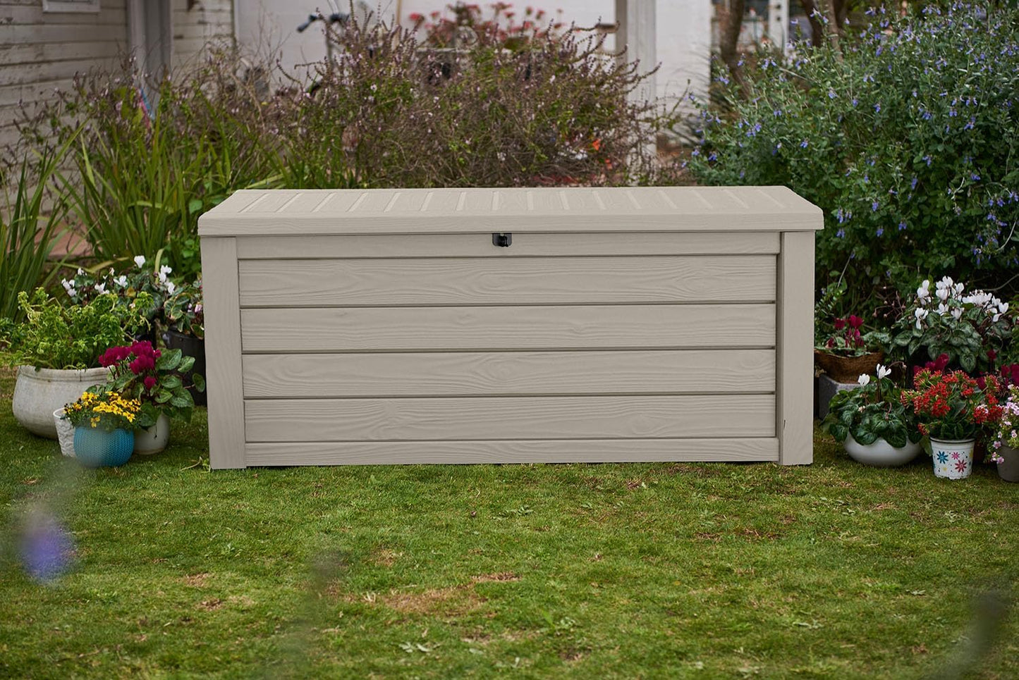 Keter 150 Gallon Resin Large Deck Box Organization and Storage Box for Patio, Outdoor Cushions, Garden Tools, Brown