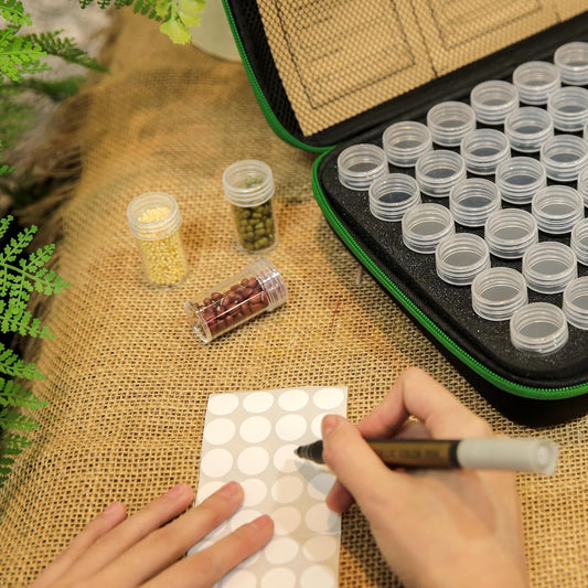 Seed Storage Organizer Box 60 Slots, with 20 Envelopes and Small Tool, Sturdy Seeds Saving Seed Bank Container Kit (Seeds not Included)