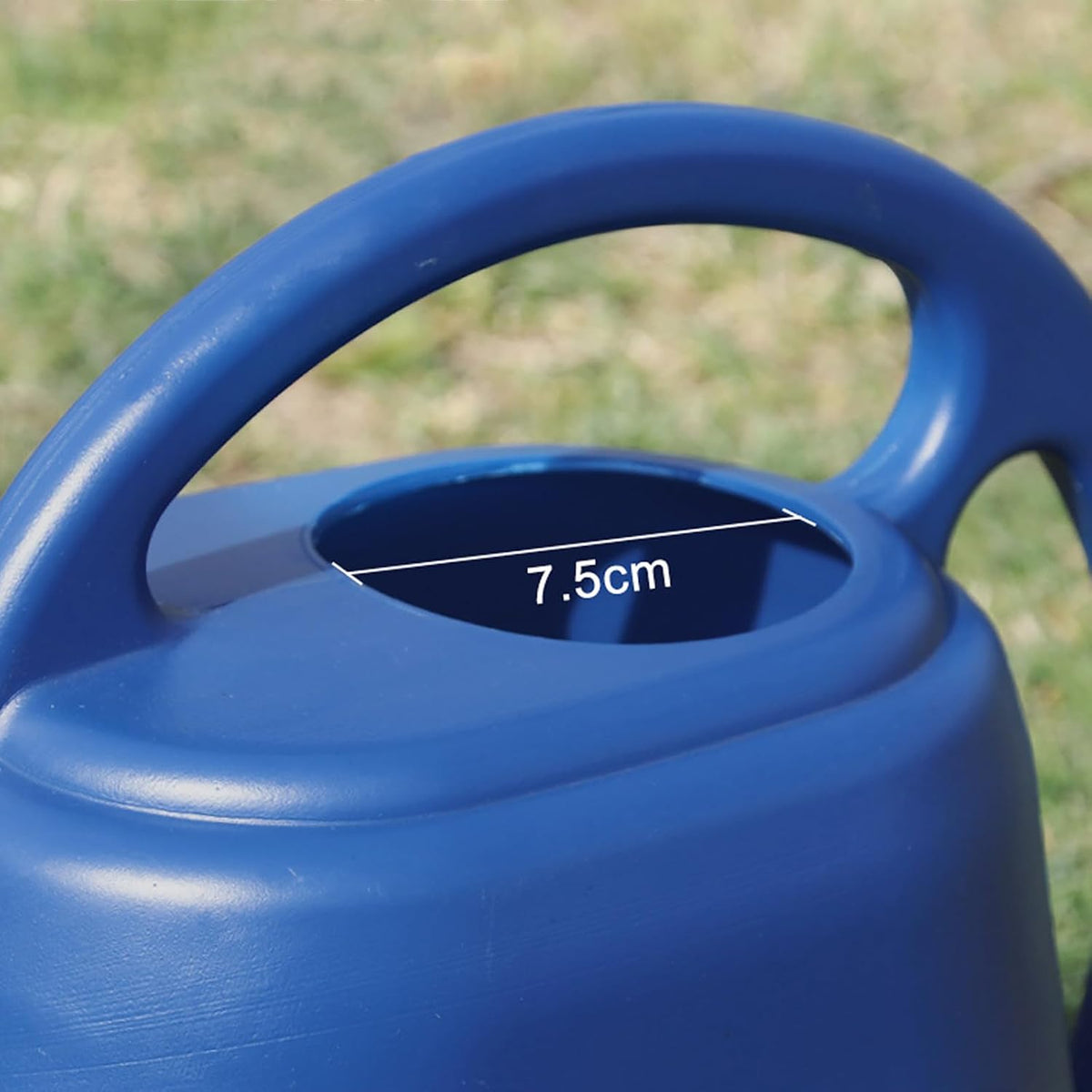 Watering Can Indoor Plants, 1 Gallon Large Capacity Thickened Plastic Long Spout Watering Can with Ergonomic Handle,Durable Small Watering Can for Indoor Plants Flower Garden Office (Green)