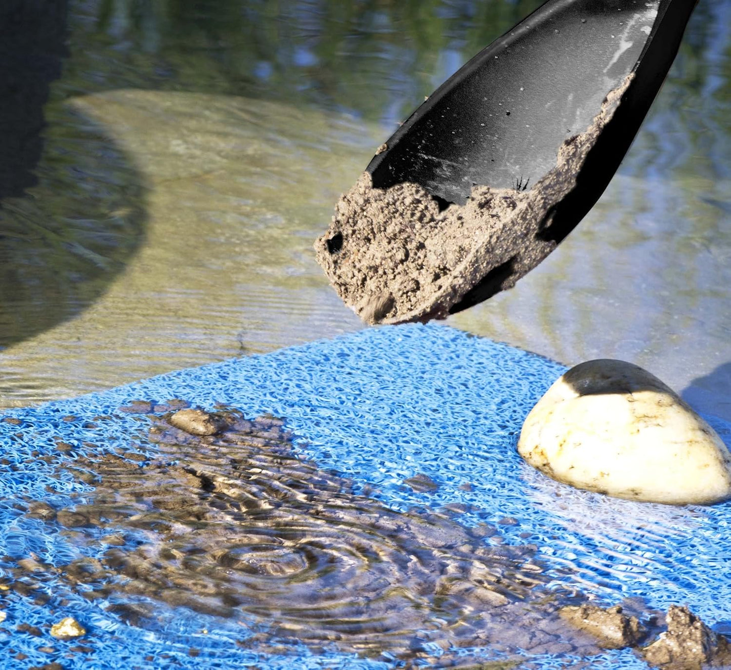 SE Green Prospector's Scoop - 12.5" Heavy-Duty Plastic Tool for Metal Detecting, Gold Panning, Treasure Hunting, and Gardening