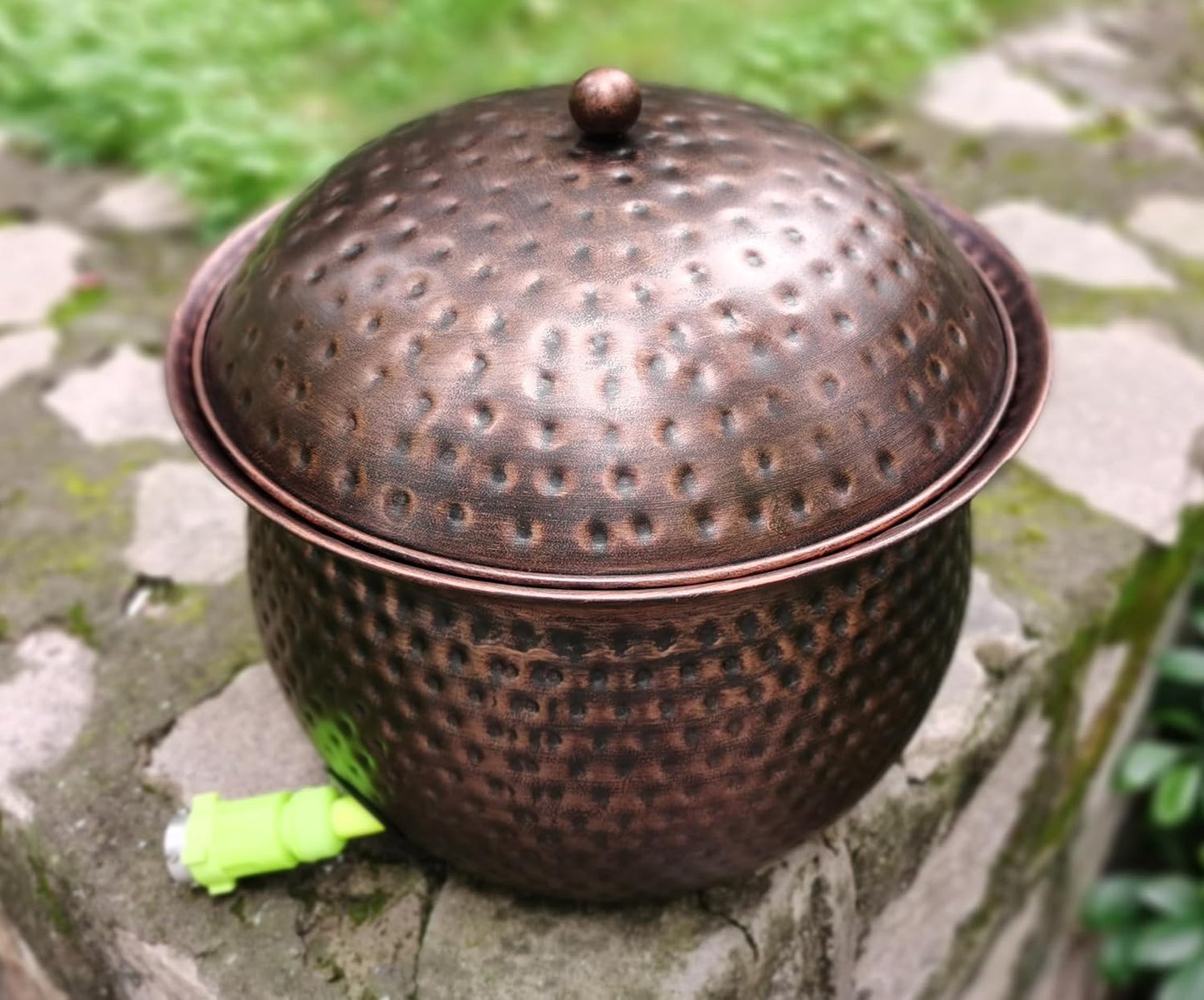 Garden Hose Holder Pot with Lid - Hose Storage Pot with Copper Finish and Hammered Accent - Stell Water Hose Container, Water Hose Hider Outdoor or Indoor Use