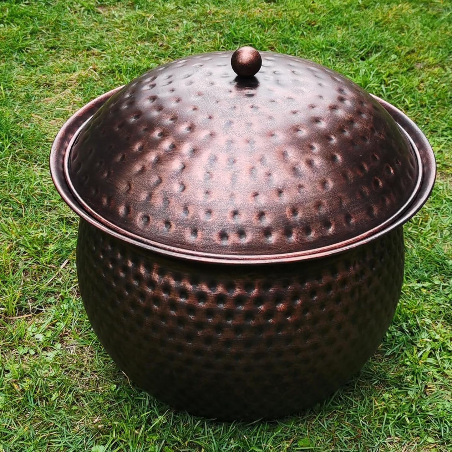 Garden Hose Holder Pot with Lid - Hose Storage Pot with Copper Finish and Hammered Accent - Stell Water Hose Container, Water Hose Hider Outdoor or Indoor Use