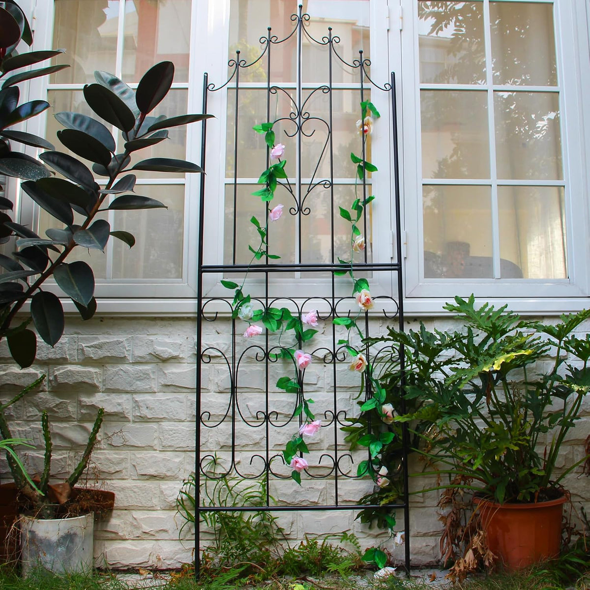 Garden Trellis for Climbing Plants 70.8" H x 25.6" W Metal Premium Quality Material Rust-Resistant Climbing Frame Stylish Garden Addition Outdoor Roses Vine Ivy Clematis Trellises Black