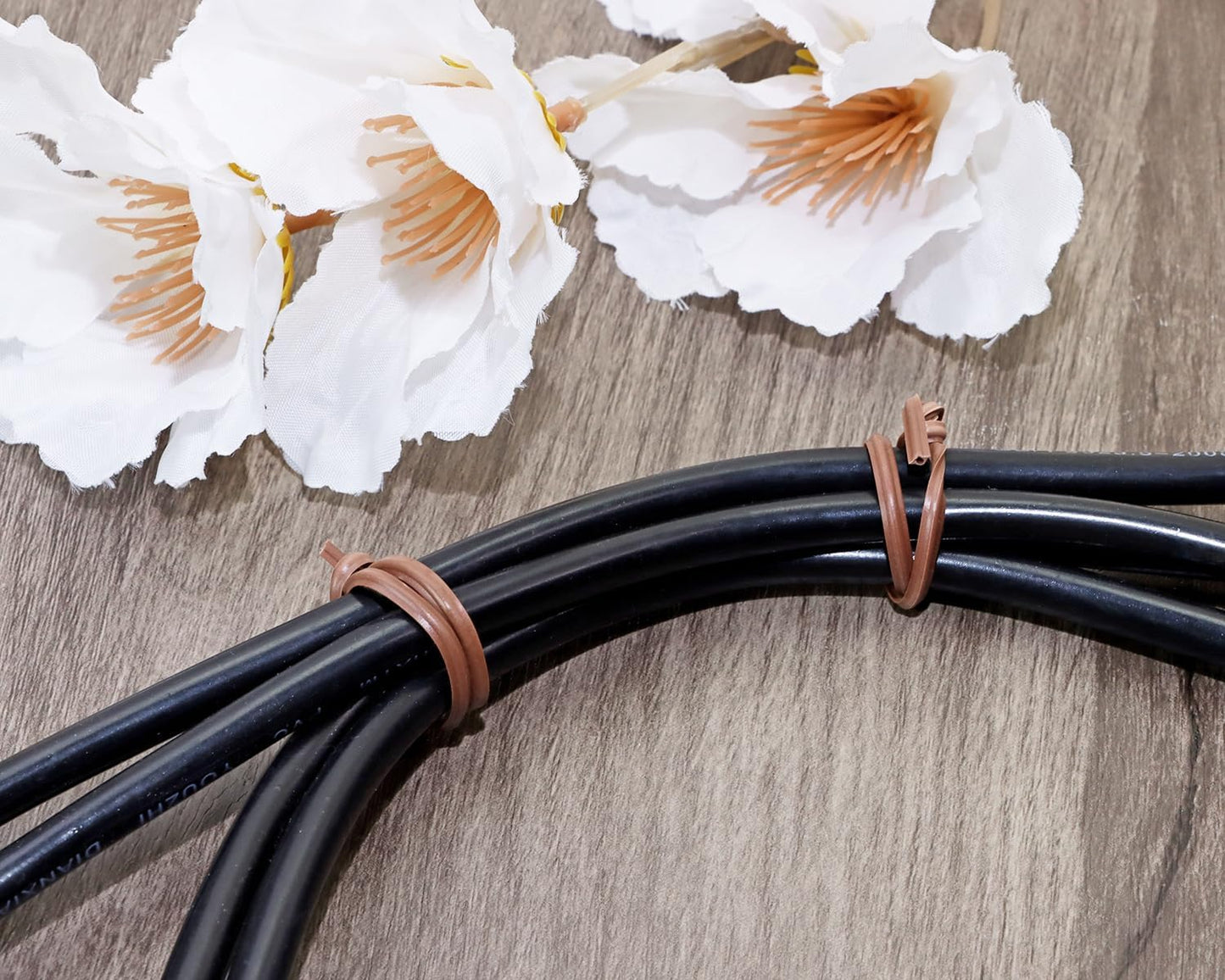 80pcs Plastic Twist Ties Plant Ties Reusable Bread Twist Ties Cake pop Ties Cable Ties Candy Ties for Bags 6 Inch (Brown)