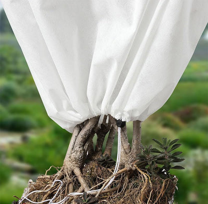 Cold Cover Pot for Plants Plant Covers Freeze Protection Floating Row Cover Frost Tree Covers Drawstring Bags Plant Covers Winter Plant Cover White