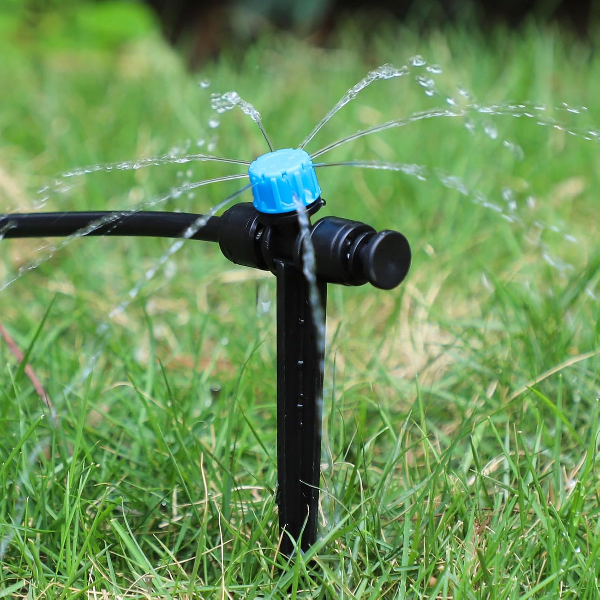 30 Pack 1/4 Inch Drip Irrigation Stakes, Plastic 1/4 Drip Irrigation Tubing Stakes for Secure Tubing Fixation, Garden Hose Support Stakes for Vegetable Flower Beds Lawn Supplies