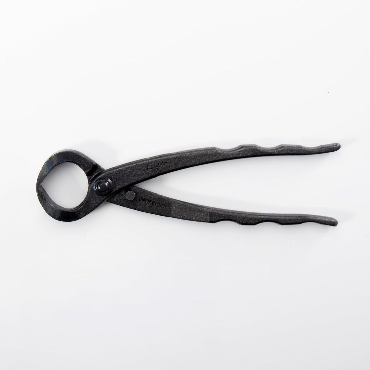 Wazakura Hand Forged Bonsai Root Cutter MADE IN JAPAN 6.7 inch (170 mm), Black Carbon Steel Bonsai Tree Cutter for Branch and Roots, Multipurpose Japanese Gardening Tools
