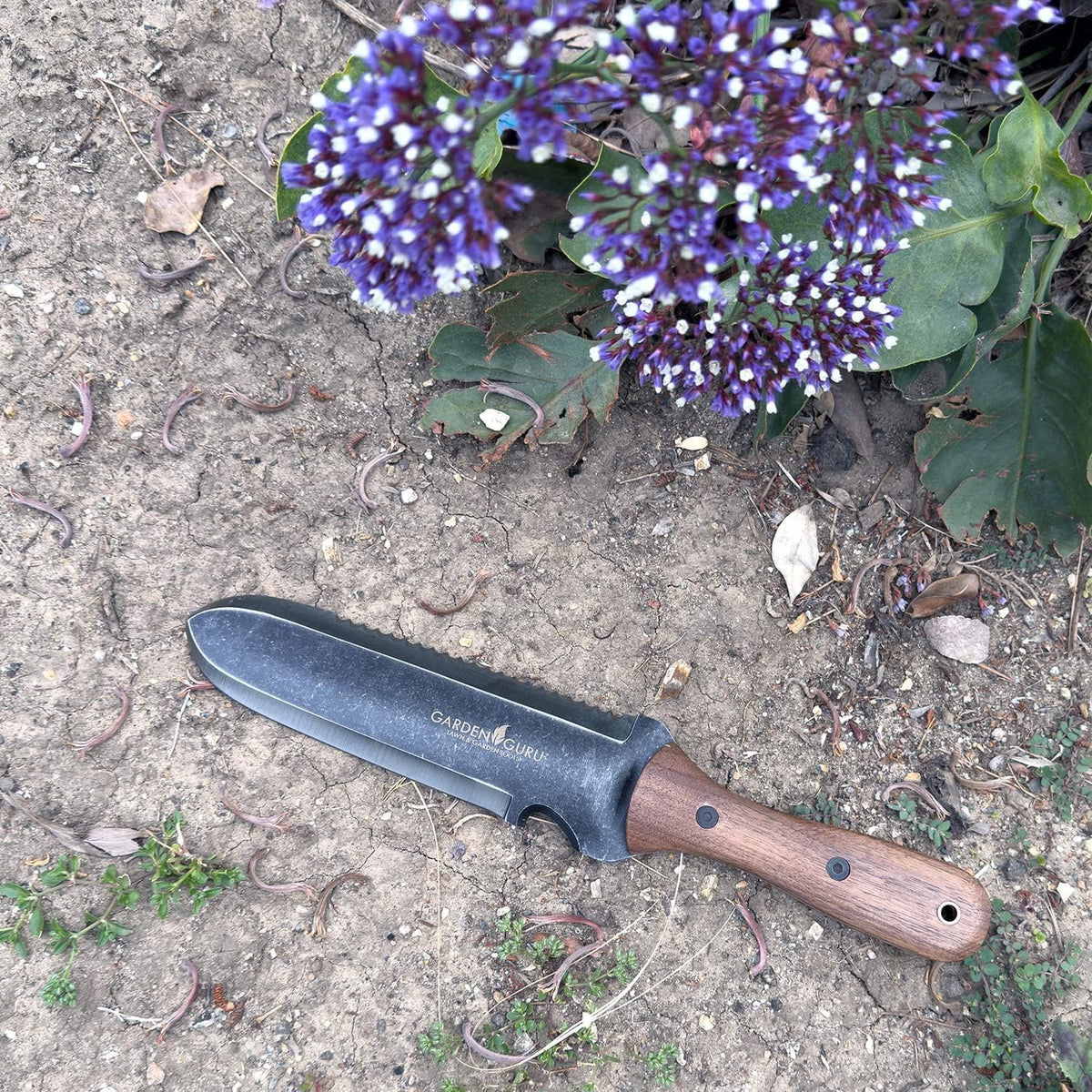 Hori Hori Gardening Knife for Weeding, Digging, Pruning, and Cultivating - Stainless Steel Full Tang Blade | Marks for Measuring Planting Depth