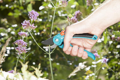 8854, Two step adjustable Bypass Pruners with safety lock, For pruning and cutting flowers or branches, Made In Germany, Green,Steel, Max Ø: 20mm, Classic, S
